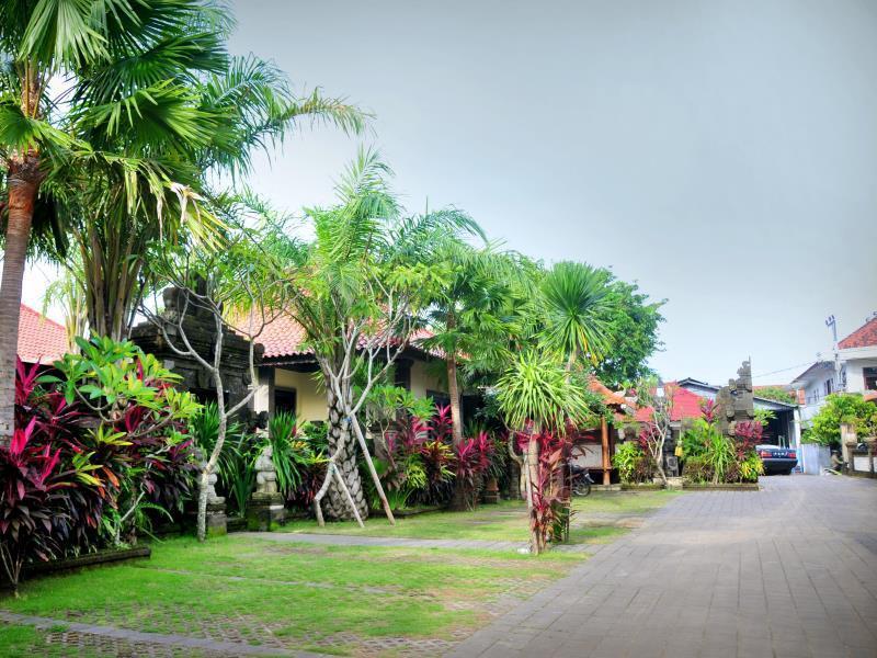 Puri Yuma Hotel Denpasar Exterior foto